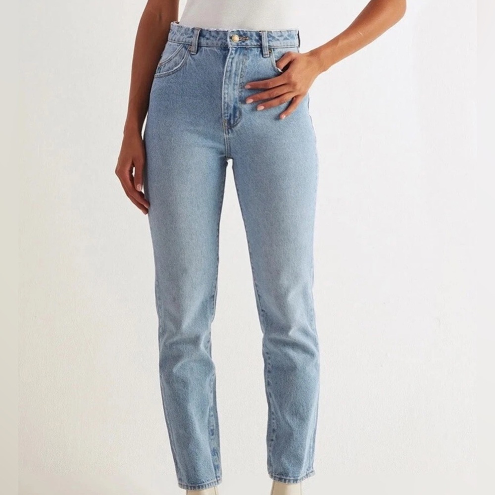 Rolla’s High Rise Old Stone Dusters Straight Jeans Classic Denim OG Mom Jeans